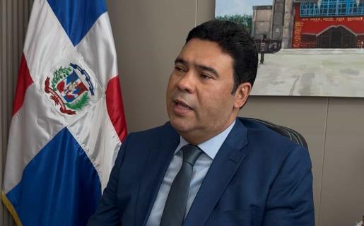 Los empresarios piden hasta tres meses para pagar cesantía y ampliar periodo de prueba a medio año
