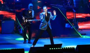 Emmanuel brinda un espectáculo vibrante en el Teatro Nacional