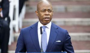 Eric Adams renuncia a un segundo mandato frente a la Alcaldía de Nueva York