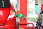 El precio de la gasolina se dispara en Nueva York por crisis global de petr&oacute;leo