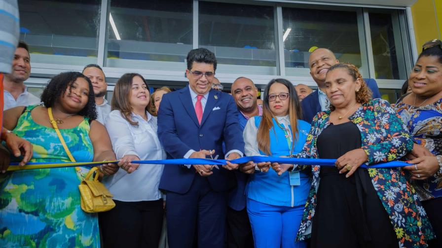 Grupo Ramos inaugura tienda Sirena Las Américas Grupo Ramos inaugura tienda Sirena Las Américas