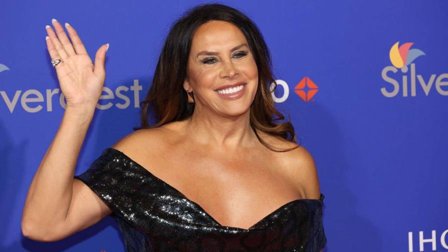Karla Sofía Gascón, premiada en el Festival de Venecia como mejor actriz internacional