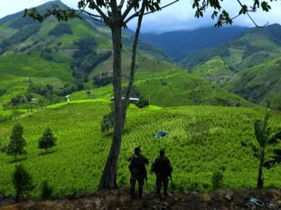 20 exguerrilleros de FARC acusados de reclutar niños