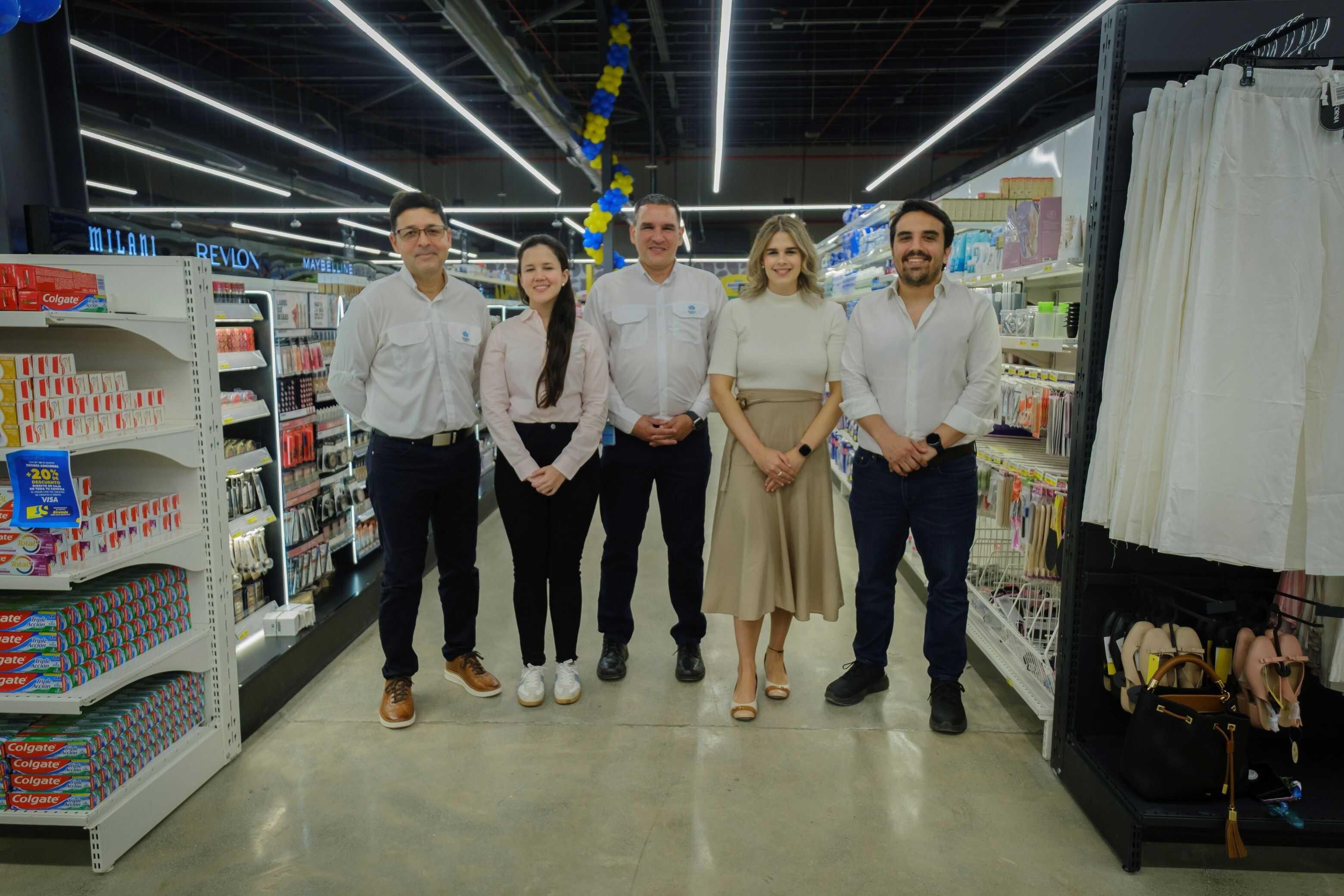 Hebert Torres, Pamela Zorilla, Déiniel Cárdenas, Jennifer Terrero y Michael Weinerth.