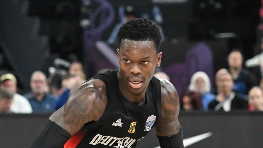 La FIBA condena los gritos racistas contra el alemán Schröder en el Eurobasket La FIBA condena los gritos racistas contra el alemán Schröder en el Eurobasket