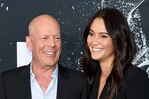 Esposa de Bruce Willis responde a las cr&iacute;ticas por enviar al actor a casa de cuidados