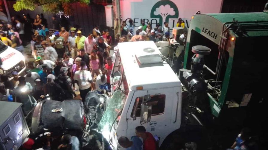 Accidente múltiple en La Otra Banda deja seis fallecidos y diez heridos Accidente múltiple en La Otra Banda deja seis fallecidos y diez heridos