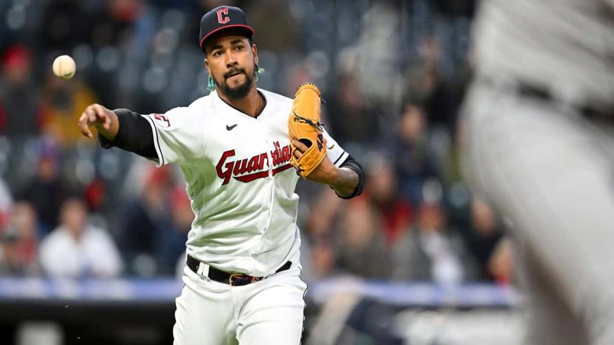 Grandes Ligas prolonga por tiempo indefinido las suspensiones de Clase y Ortiz