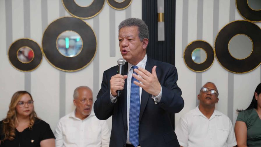 Leonel: "Hoy vi una encuesta y la Fuerza del Pueblo ya está en primer lugar" Leonel: "Hoy vi una encuesta y la Fuerza del Pueblo ya está en primer lugar"