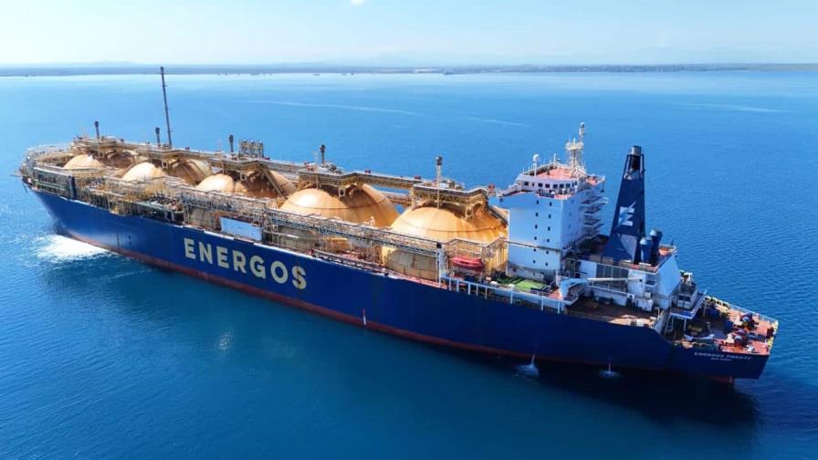 Llega al país buque que alimentará de gas natural a la planta termoeléctrica Manzanillo Power Land