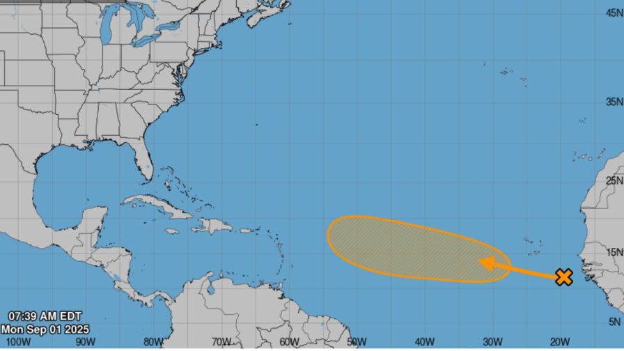 Un sistema en el Atlántico podría desarrollarse en ciclón tropical, según el CNH