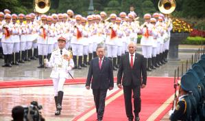 Vietnam entrega a Cuba 15 millones de dólares reunidos en una campaña de donación nacional