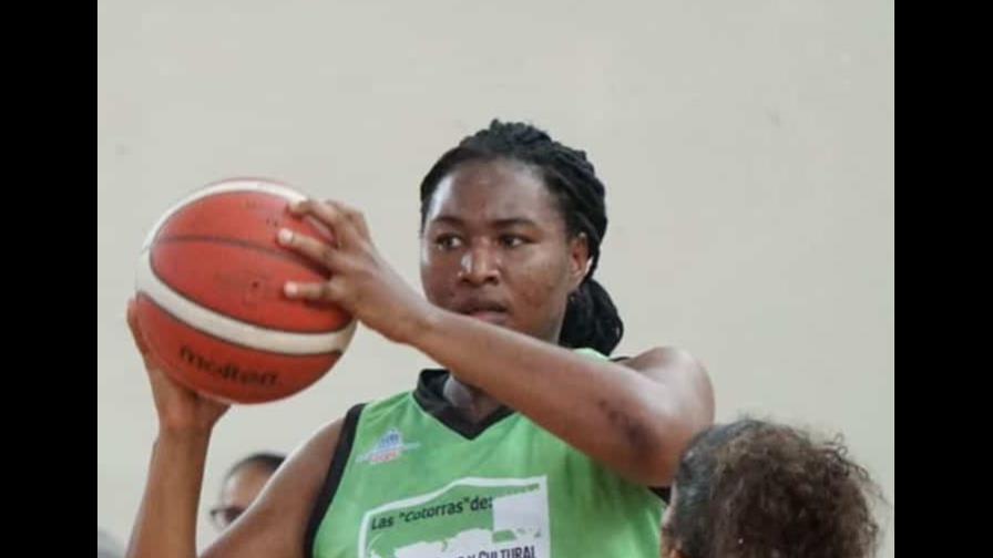 Pueblo Nuevo sorprende a Calero y da primer golpe en  semifinal superior femenino  de Abasado