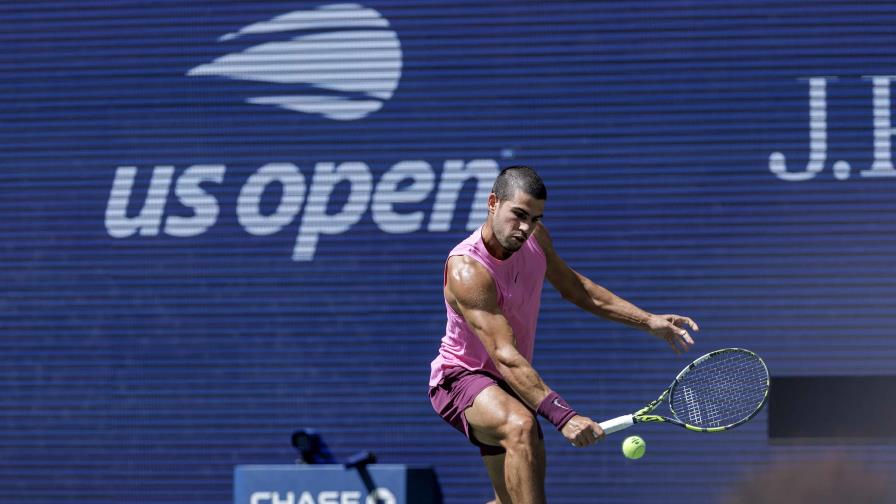 Carlos Alcaraz clasifica a semifinales del US Open y espera por Djokovic Carlos Alcaraz clasifica a semifinales del US Open y espera por Djokovic