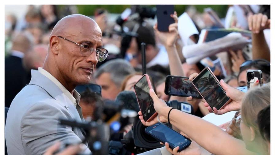 Dwayne Johnson, La Roca, rompe en llanto tras ovación de 15 minutos por The Smashing Machine