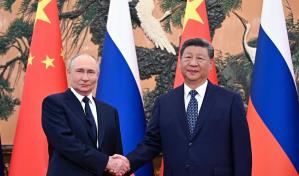 Xi Jinping se ve con líderes como Putin en la víspera del desfile en Pekín