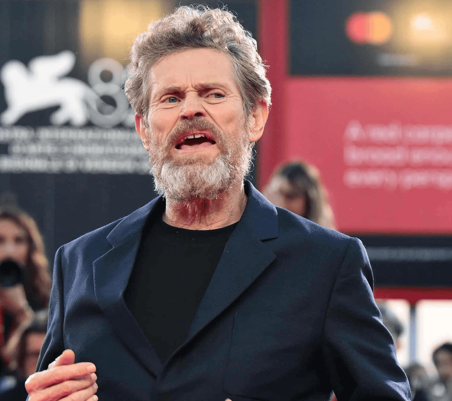 Willem Dafoe protagoniza The Souffleur, la extraña fábula vienesa presentada en Venecia Willem Dafoe protagoniza The Souffleur, la extraña fábula vienesa presentada en Venecia