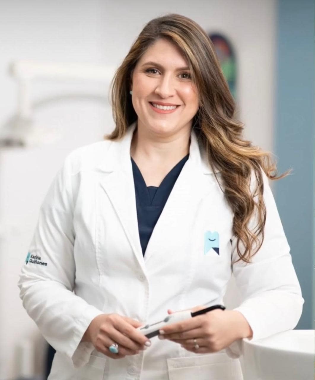 Dra. Karina Quiñones, odontogeriatra.