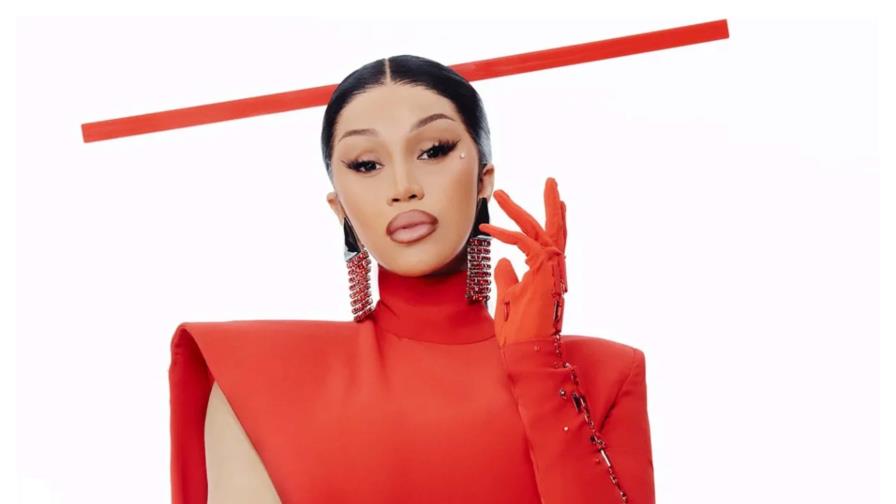 Cardi B protagoniza la portada de Billboard y anuncia un reinicio con su nuevo álbum y gira Cardi B protagoniza la portada de Billboard y anuncia un reinicio con su nuevo álbum y gira