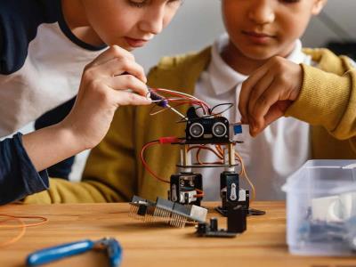 Carreras técnicas en aviación: educación aeronáutica especializada