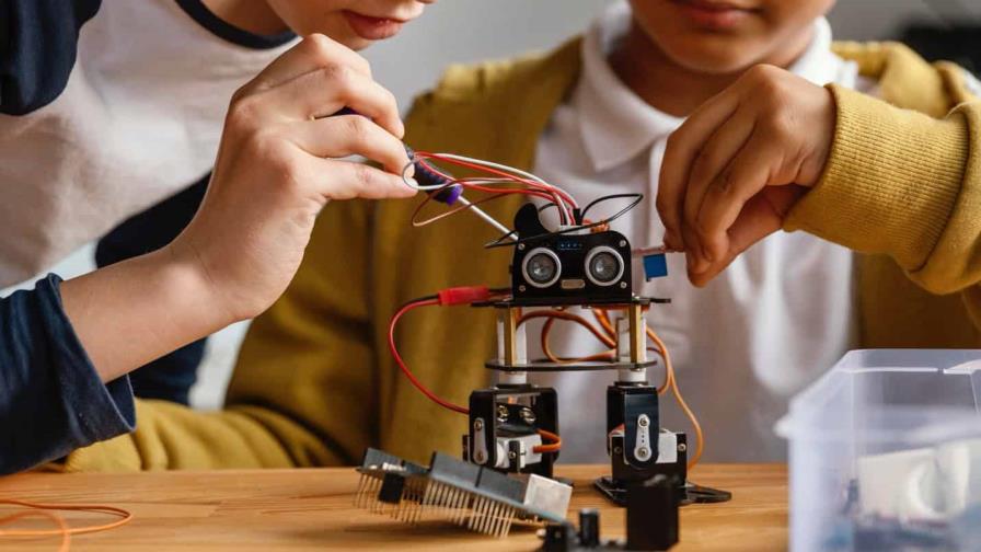 La aviación y su efecto multiplicador en la educación La aviación y su efecto multiplicador en la educación