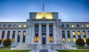 Trump vuelve a pedir a la Fed bajar tipos de inter&eacute;s en la v&iacute;spera de su reuni&oacute;n monetaria