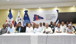 ADP y Faprouasd piden a Abinader retirar proyecto fusionaría el Minerd y la Mescyt