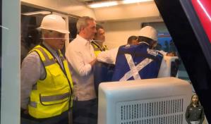 Tras concluir recorrido en el Metro de Los Alcarrizos, Abinader dice que prueba fue satisfactoria