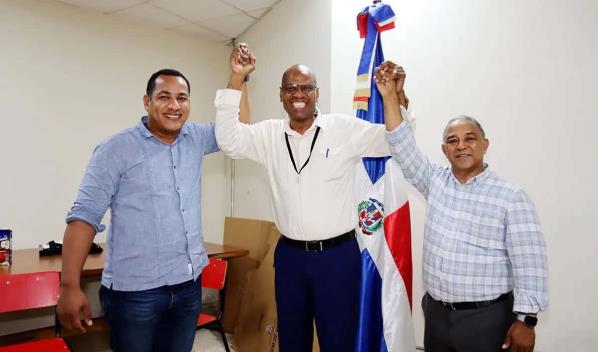Profesor y periodista Luis Pérez es elegido presidente del CDP