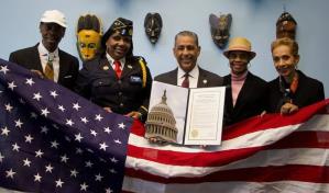 Espaillat honra a los Harlem Hellfighters, que combatieron 191 días en la Primera Guerra Mundial