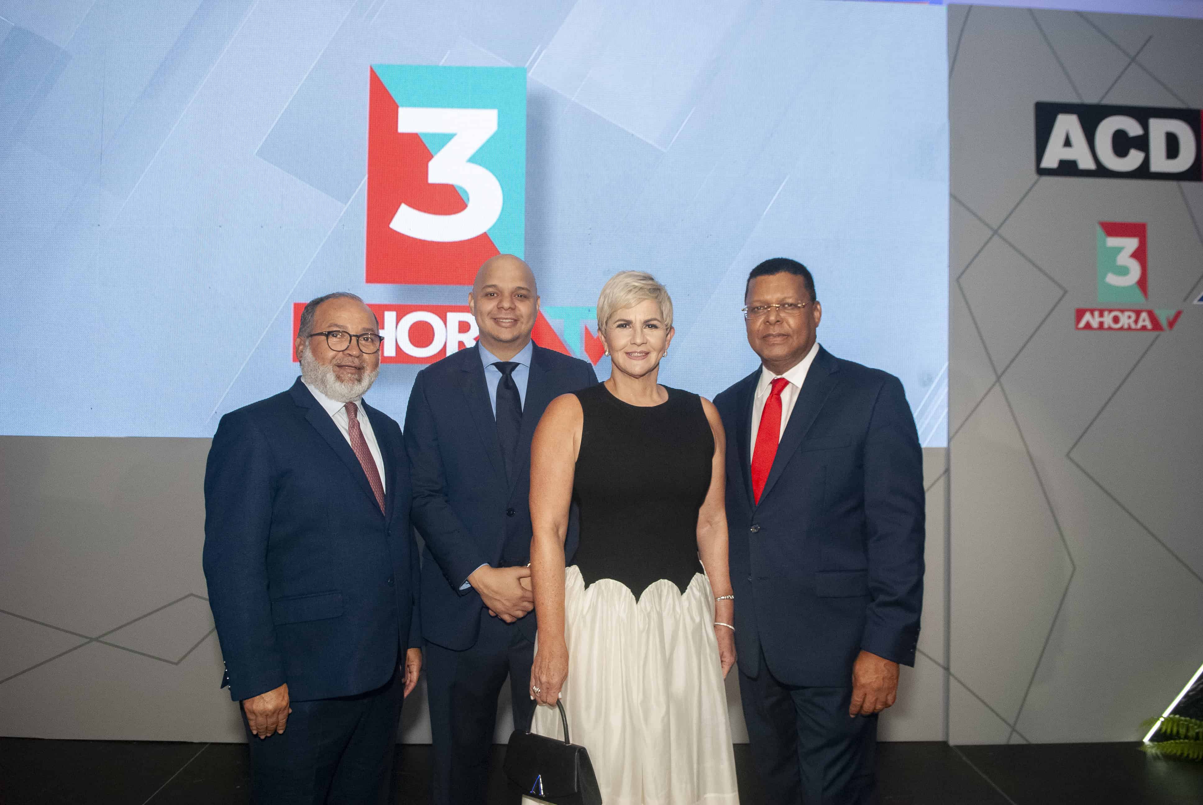 Napoleón de la Cruz, Dany Elías, Gianni Paulino y Dany Alcántara.
