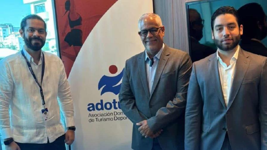ADOTURD y Oceanman Dominicana firman acuerdo para impulsar el turismo deportivo en el país