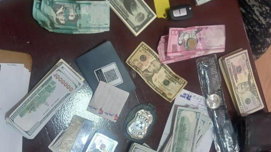 Apresan haitiano en Dajabón con más de un millón de dólares falsos Apresan haitiano en Dajabón con más de un millón de dólares falsos