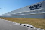 Grupos hispanos alertan que la redada en planta de Hyundai amenaza las libertades civiles