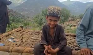 Armanullah, de 6 años, el niño que sobrevivió solo al fin de su mundo en Afganistán