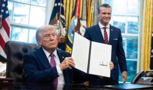 Trump advierte a Venezuela que derribará sus aviones si ponen en peligro a militares de EE. UU.