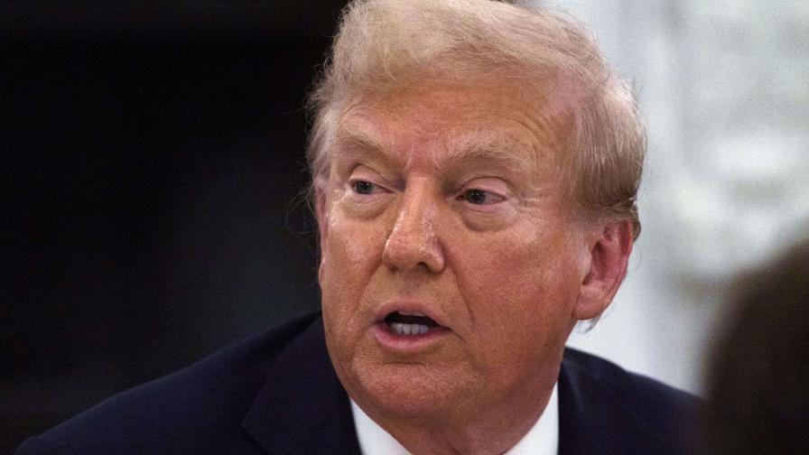 Trump busca endurecer el examen para adquirir la ciudadanía estadounidense Trump busca endurecer el examen para adquirir la ciudadanía estadounidense