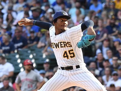 MLB: Abner Uribe se disculpa con sus compañeros por gesto