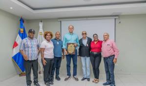 Asociación de Trasplantados reconoce a Adolfo Pérez por su respaldo a pacientes renales