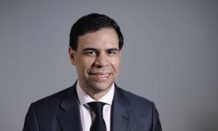 Roberto Ángel Salcedo: “El amor por el libro y la lectura se crea en la edad temprana”