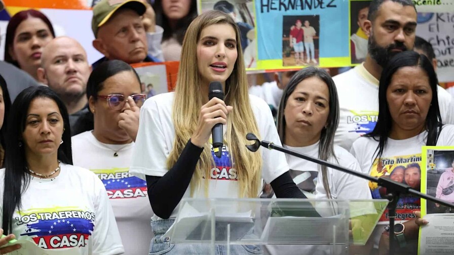 Gobierno interino de Venezuela cesa a esposa del presunto testaferro de Maduro