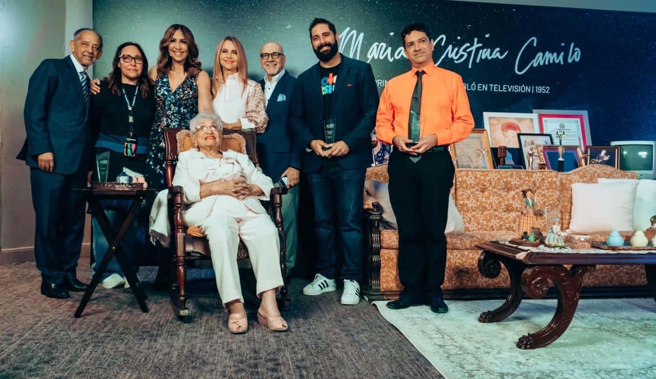 Reconocimiento a María Cristina Camilo en Imaginativa.