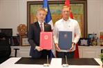 RD y China firman instrumentos de cooperación financiera y formación de funcionarios