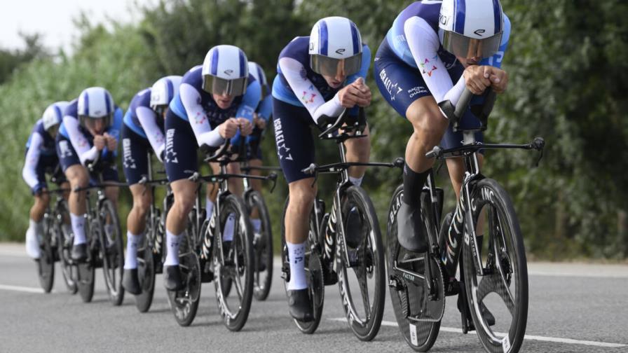 Israel-PT elimina su nombre de los maillots para priorizar la seguridad de la Vuelta Israel-PT elimina su nombre de los maillots para priorizar la seguridad de la Vuelta