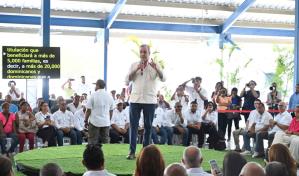 Abinader inicia titulación de más de 5 mil terrenos en Puerto Plata