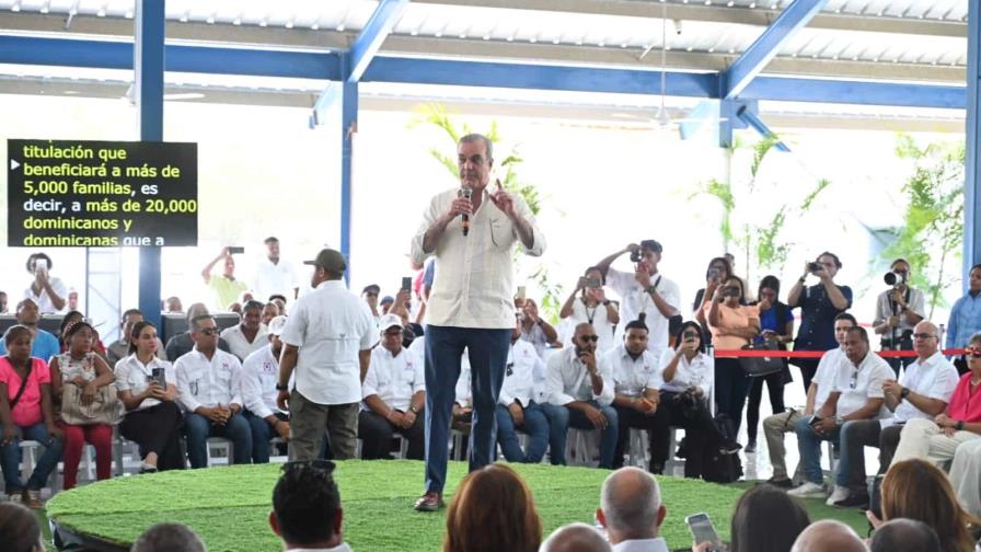 Abinader inicia titulación de más de 5 mil terrenos en Puerto Plata Abinader inicia titulación de más de 5 mil terrenos en Puerto Plata