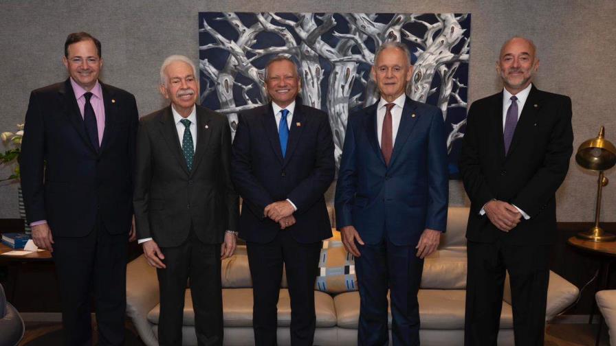 El nuevo presidente ejecutivo del Banreservas recibe visita de las autoridades del BHD