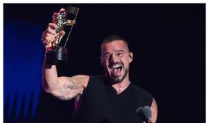 Ricky Martin hace historia en los MTV VMAs al recibir el primer "Latin Icon Award"