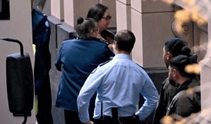Condenan a cadena perpetua a la australiana que mató a tres familiares con setas venenosas