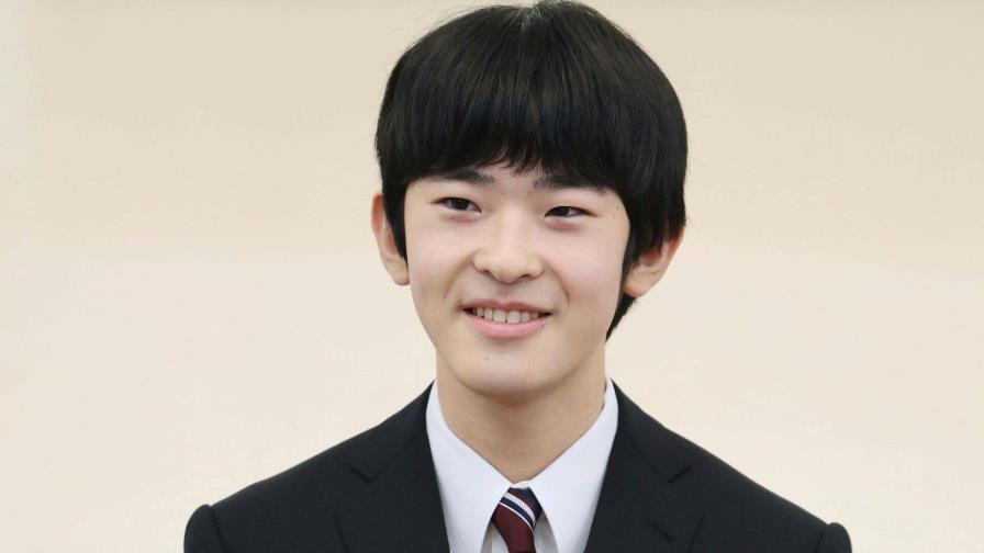 El príncipe Hisahito cumple sus 19 años y se incorpora a los actos oficiales de la familia japonesa